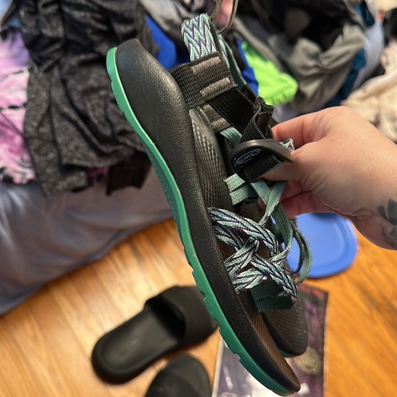 Big kids 4 or women’s 5.5 Chaco Z x 2 classic - Picture 3 of 7